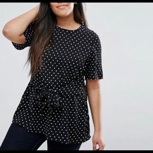 Super flattering, tie waist, polka dot top